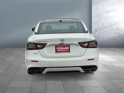 2023 Nissan Maxima - Photo 3