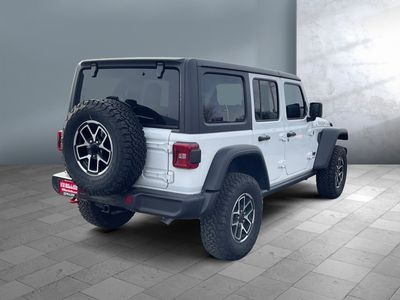 2025 Jeep Wrangler - Photo 6