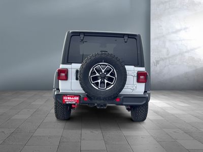 2025 Jeep Wrangler - Photo 5