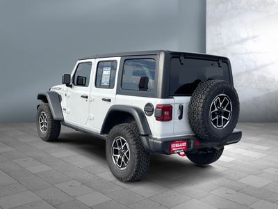2025 Jeep Wrangler - Photo 4
