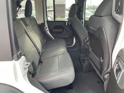 2025 Jeep Wrangler - Photo 19