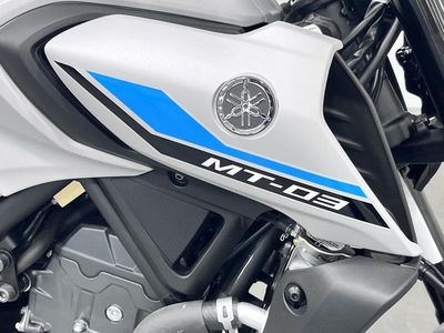2025 Yamaha MT-03 - Photo 13