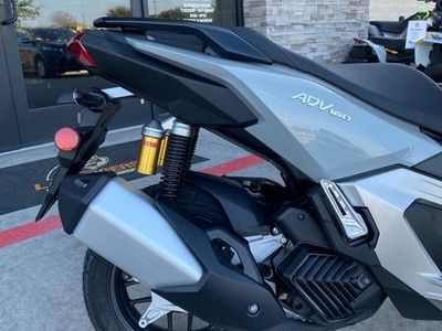 2026 Honda ADV160 - Photo 9
