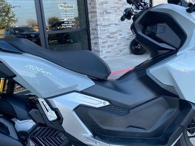 2026 Honda ADV160 - Photo 10