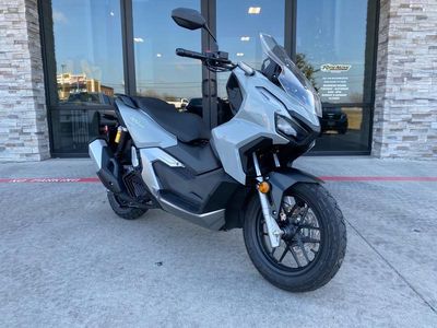 2026 Honda ADV160 - Photo 1