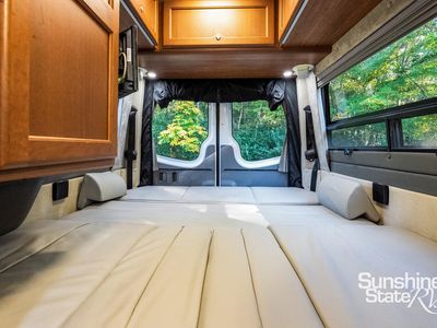 2014 Roadtrek SS - Photo 5
