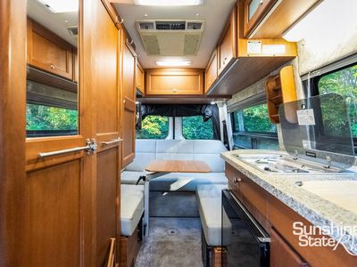 2014 Roadtrek SS - Photo 3