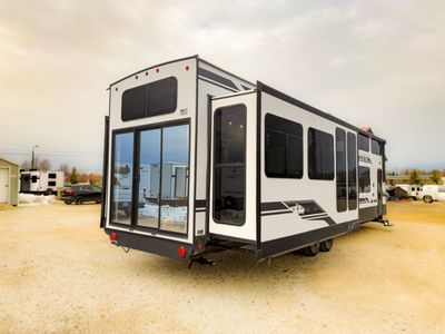 2026 Forest River RV Cherokee Timberwolf Black Label - Photo 9