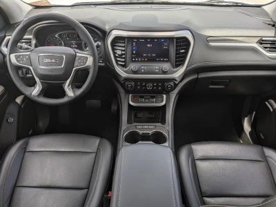 2023 GMC Acadia — photo 17 view