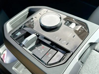 2026 BMW iX — photo 14 view