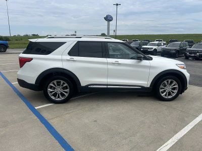 2024 Ford Explorer — detail view