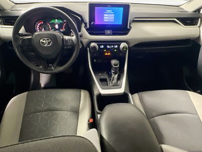 2025 Toyota RAV4 - Photo 26