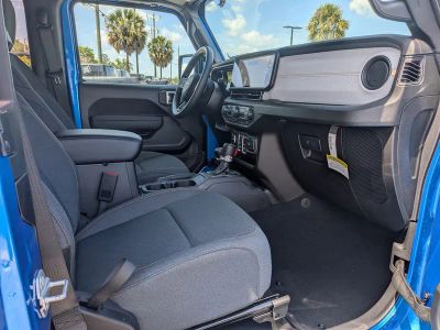 2026 Jeep Wrangler — photo 13 view