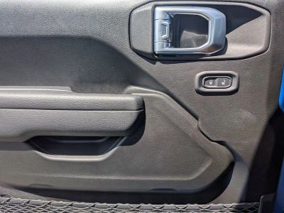 2026 Jeep Wrangler — photo 21 view