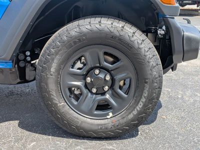 2026 Jeep Wrangler — photo 11 view