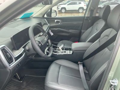 2026 Kia Sorento — photo 10 view