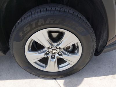 2024 Toyota RAV4 - Photo 10
