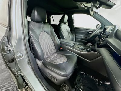 2021 Toyota Highlander - Photo 28