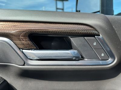 2026 Chevrolet Silverado 2500 HD — photo 15 view