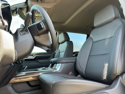 2026 Chevrolet Silverado 2500 HD — photo 10 view