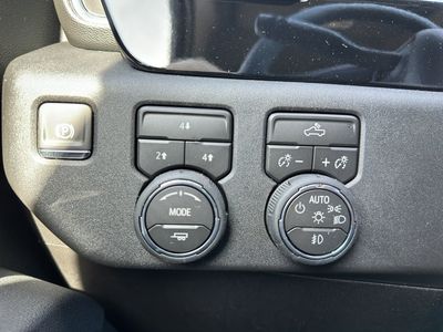 2026 Chevrolet Silverado 2500 HD — photo 14 view
