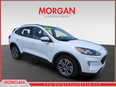 2022 Ford Escape SEL in Oxford White — front three-quarter view