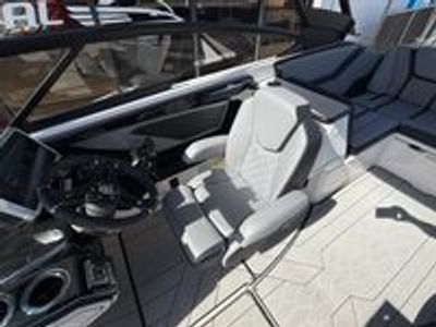 2026 Yamaha 255 XE - Photo 10