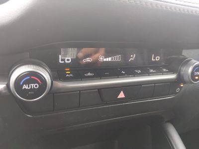 2024 Mazda Mazda3 Hatchback - Photo 17