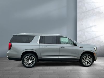 2026 GMC Yukon XL — photo 7 view