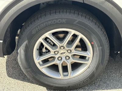 2026 Ford Explorer — photo 17 view