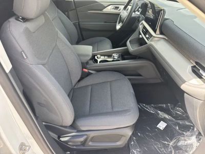 2026 Ford Explorer — photo 13 view
