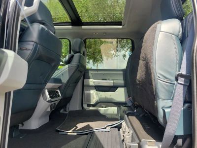 2024 Ford Super Duty F-250 SRW — photo 10 view