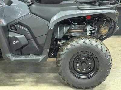 2026 Can-Am Outlander DPS 700 - Photo 10