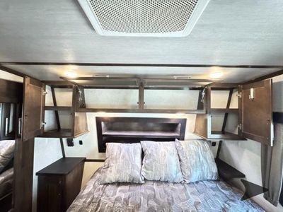 2020 Dutchmen RV Voltage - Photo 24