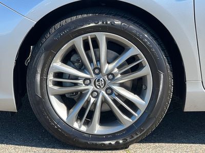 2015 Toyota Camry - Photo 28