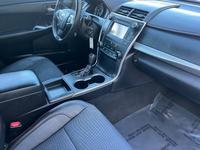 2015 Toyota Camry - Photo 15
