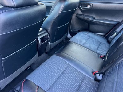 2015 Toyota Camry - Photo 4