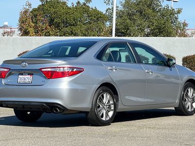 2015 Toyota Camry - Photo 2