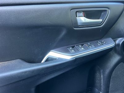 2015 Toyota Camry - Photo 12
