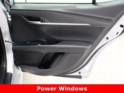 2025 Toyota Camry FWD - Photo 31