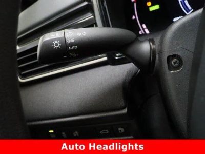 2025 Toyota Camry FWD - Photo 23