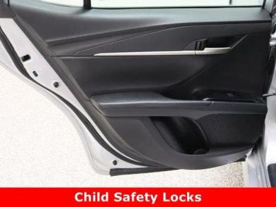 2025 Toyota Camry FWD - Photo 24