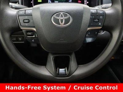 2025 Toyota Camry FWD - Photo 22