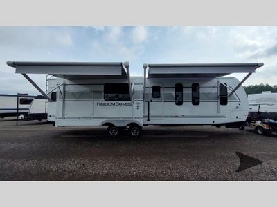 2025 Coachmen RV Freedom Express Ultra Lite - Photo 12