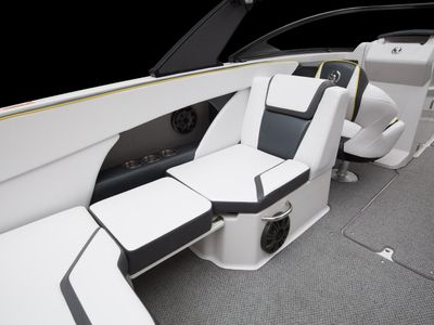 2016 Scarab 255 Impulse Wake Edition - Photo 16