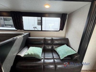 2021 Forest River RV Cherokee Grey Wolf - Photo 13