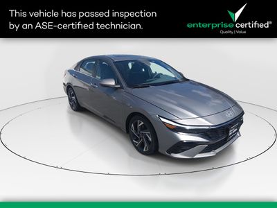 2025 Hyundai Elantra SEL Convenience IVT — front three-quarter view