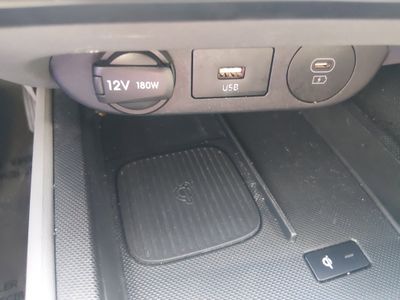 2025 Hyundai Elantra — photo 19 view