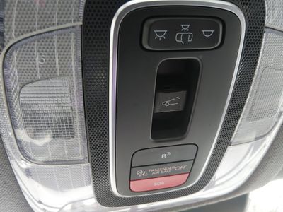 2025 Hyundai Elantra — photo 20 view