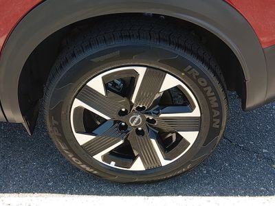 2025 Nissan Kicks - Photo 10